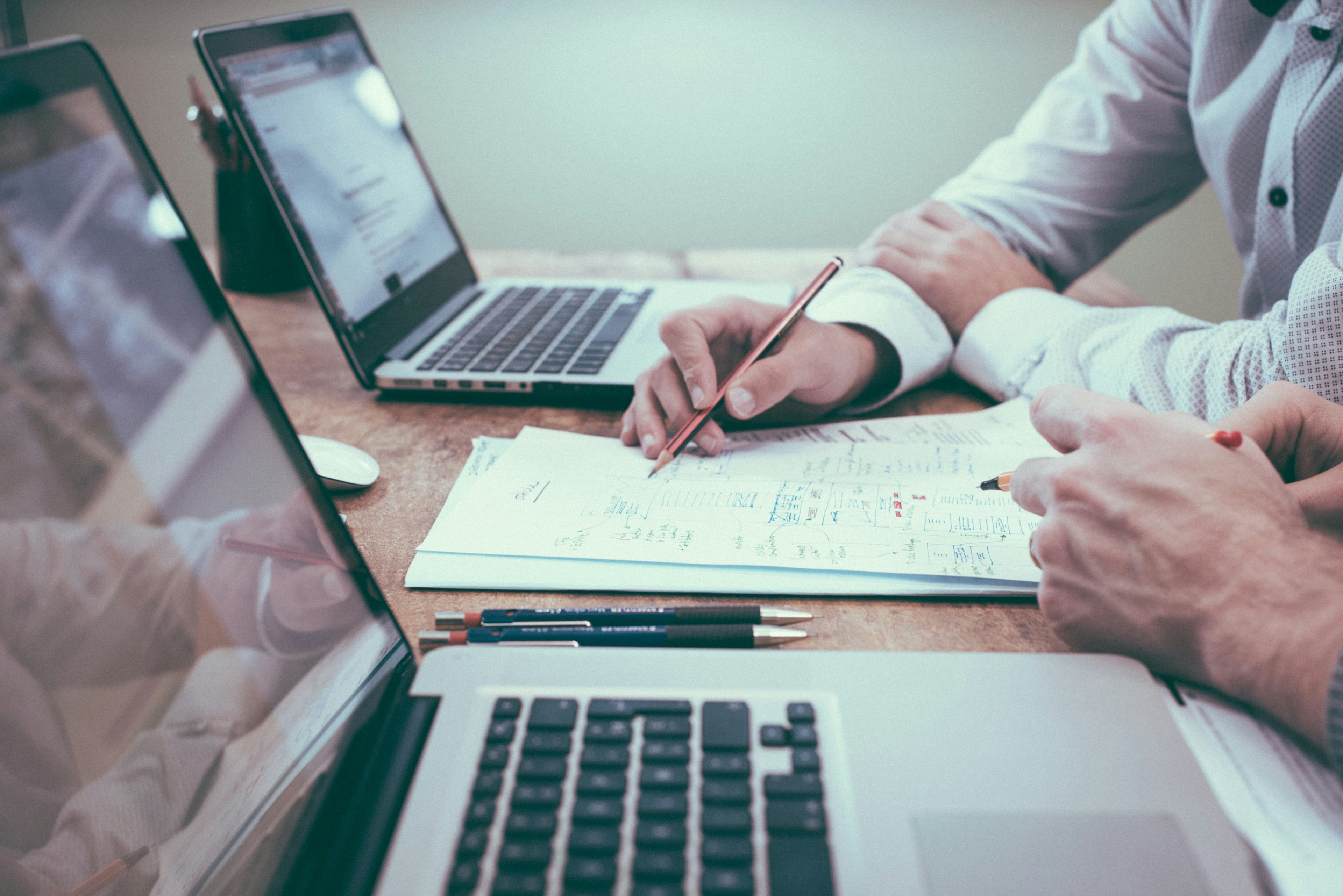 Buying Process for Overseas Investors in the UK